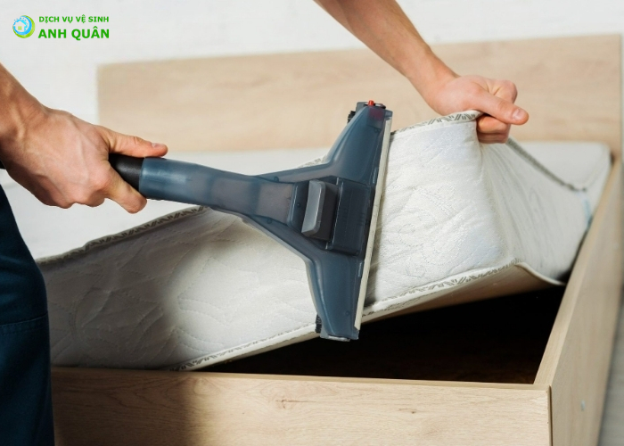 cách tẩy vết mực trên nệm (6)