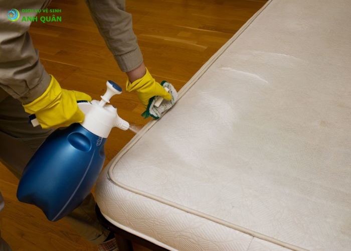 cách tẩy vết ố vàng trên nệm (3)